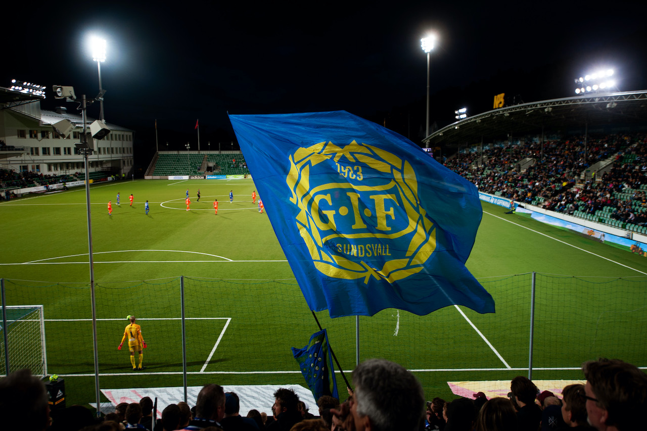 Sweden oo Sanad kadib Fasaxday taageerayaasha kubada Cagta