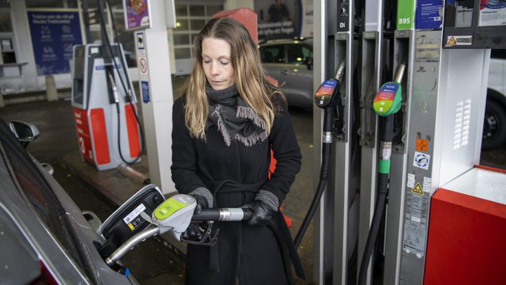 Dadka Sweden oo Norway u tagaya Shidaal ka raqiisan Midka ay Halkan ku heestaan