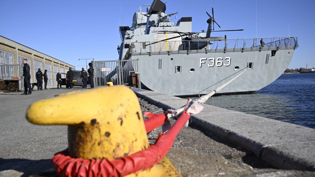 Mareykanka oo u diraya maraakiib dagaal iyo diyaarado badan Bariga Dhexe