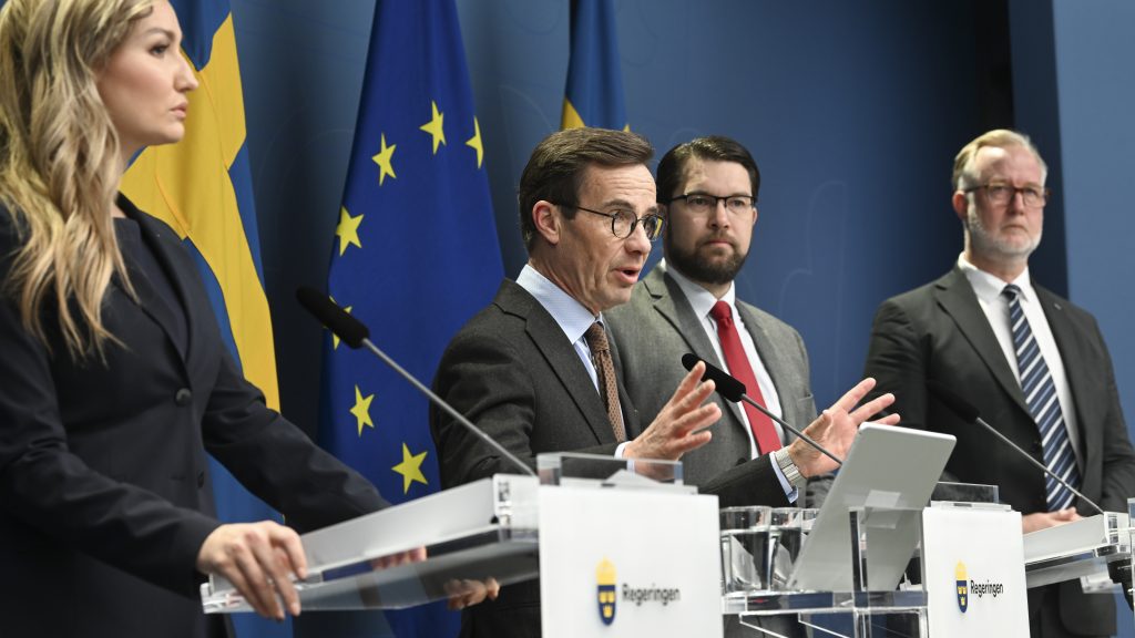 Waalidiinta oo loo kordhinayo Maalmaha Fasaxa ee Halka Mar Waalidiinta Qaadan karaan