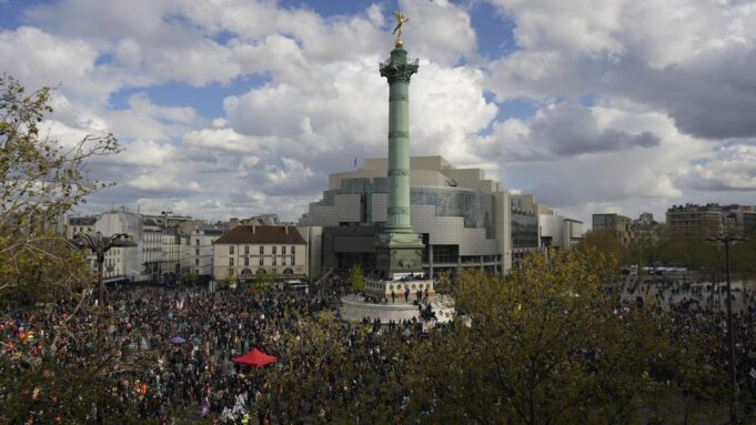 Dowlada Faransiiska oo ugu Danbeyn Aqbaleysa inay Wax ka badasho Sharci dhaliyay Muran xoogan