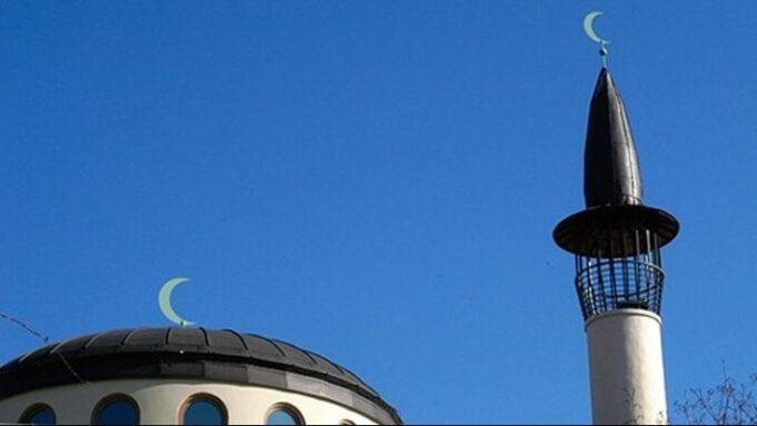 Xisbiga SD ” Waxaan Sameeneynaa Wax walbo oo looga hortagi karo dhismaha Masjidka Linköping