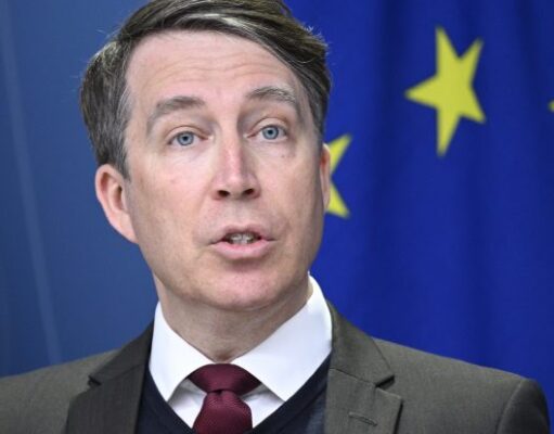Muslimiinta Soogalootiga Ayaa Qatar Weyn ku abuuray Sweden” Hogaamiyaha SD