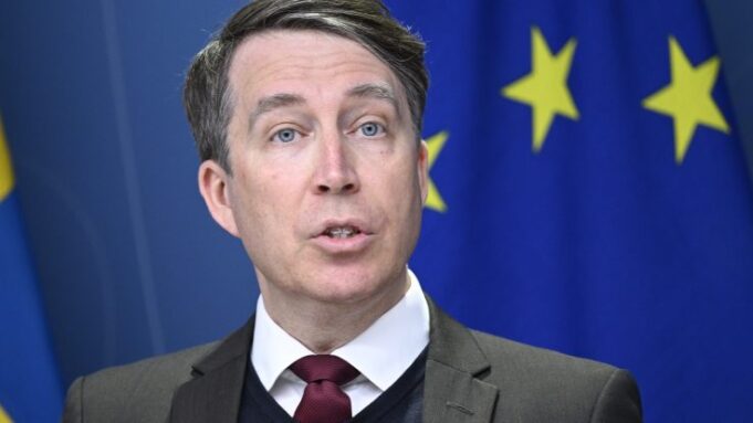 ” Wax Weyn lagama badelin Siyaasada Socdaalka Sweden” Richard Jomshof