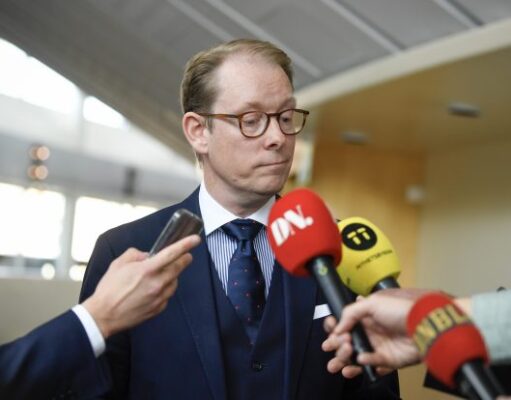 Sweden oo kasoo horjeesatay Xabad Joojinta Israel iyo Hamaaz
