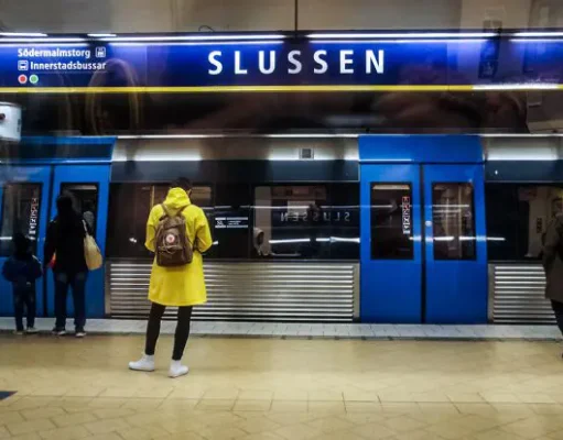 Xarunta Tareenada Slussen oo la Xirayo Dhoor Maalmood