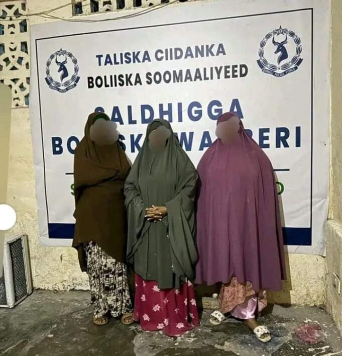 Sheekada Wiilkan sida loo shirqoolay,kadibna muuqaalkiisa baraha bulshada lagu baahiyay isaga oo ay Haween badan garaacayaan