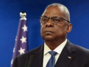 Xoghayaha Difaaca ee Maraykanka oo isbitaal la dhigay iyo Biden oo aan maalmo lagu wargelin