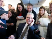 Dowlada UK oo Ukraine u ogolaatay inay Hubkeeda u isticmaasho Ruushka