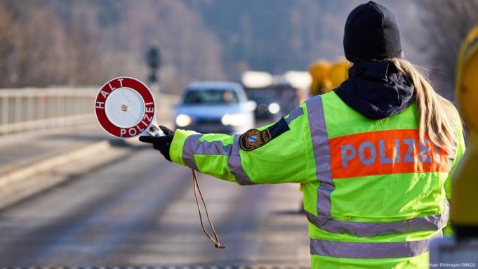 Austria oo diiday in dib loogu soo Celiyo Qaxootiga Germalka