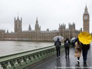 Dawladda UK oo adkeeneysa Sharciyada Socdaalka ee Dalkaasi ” Deganaanshaha Rasmiga oo qeyb ka ah