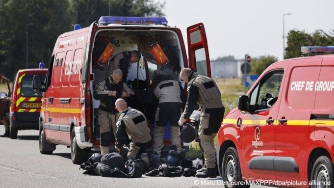 Waqooyiga Faransiiska Toogasho lagu Dilay Labo tahriibayaal iyo Shan Kale oo Lagu Dhaawacay