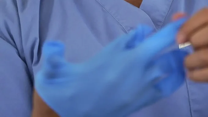 Sweden oo 7 Sano ku Xukuntay Dhaqtar lagu Helay Dambiyo Galmo ah