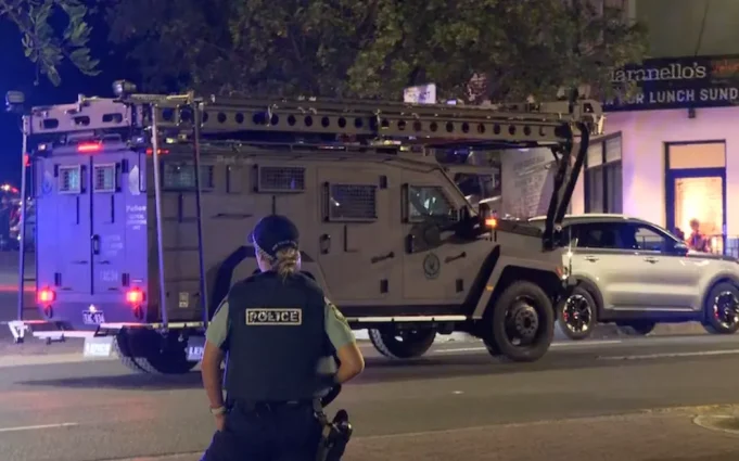 Toogasho ka dhacday Caasimada Australia oo 20 Qof lagu Dhaawacay