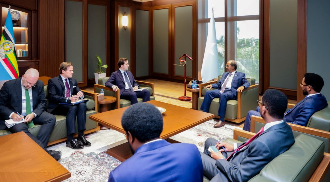 Wafdi Sweden ka Socda oo lagu soo Dhaweeyay Magaalada Muqdisho