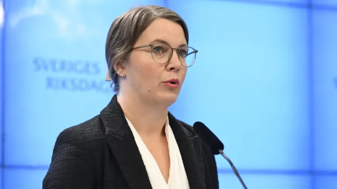 Xisbiga Socialdemokrat-ka oo ka laabtay Mowqikiisa Tarxiilka Dhalinyarada