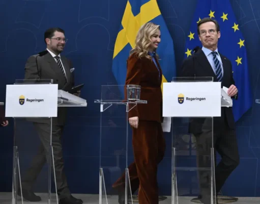 Xisbiyada Dowlada Sweden oo Heshiis ka gaaray Sharciga Deganaansha, Tarxiilka iyo Shaqooyinka